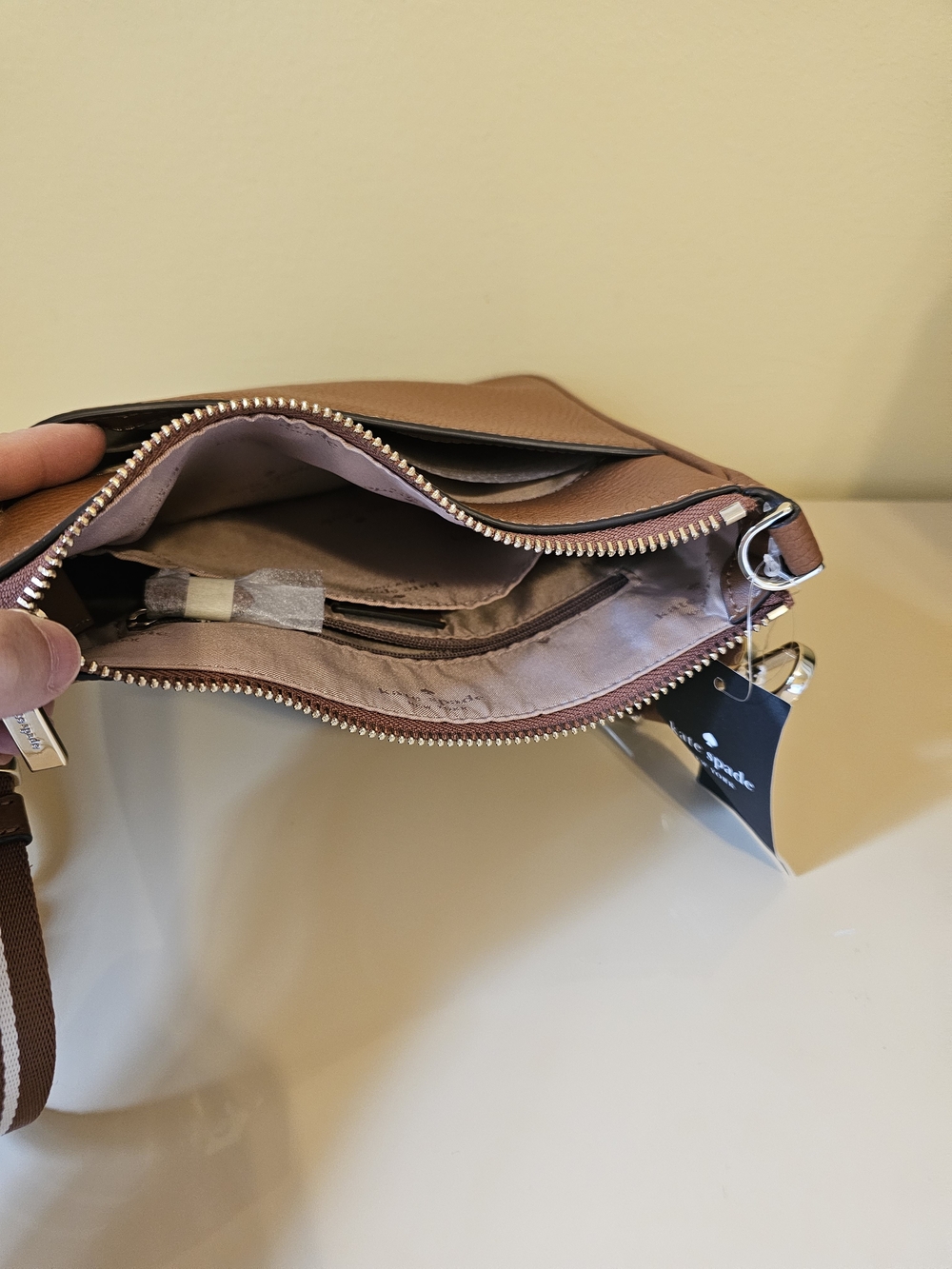 New with Tag Kate Spade New York Pebbled Leather Crossbody Bag with Coin Pouch - Picture 3 of 5